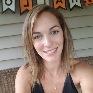 Meet your Posher, Melanie